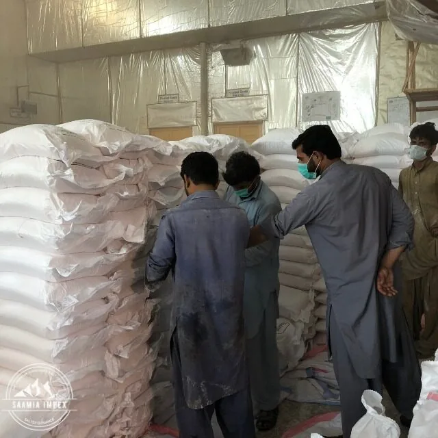Hand-processing of Himalayan salt